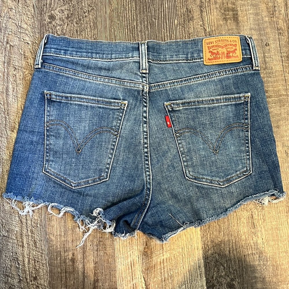 Levi’s jean shorts - Picture 2 of 3